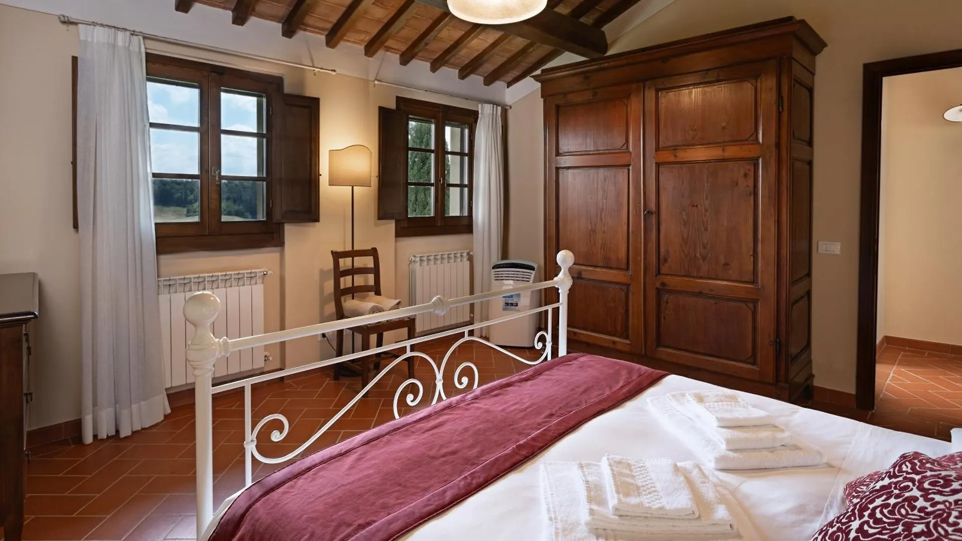 Farm stay Agriturismo Castello Di Montauto San Gimignano