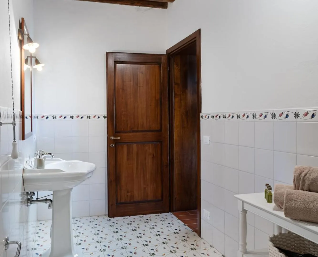 Farm stay Agriturismo Castello Di Montauto San Gimignano Italy