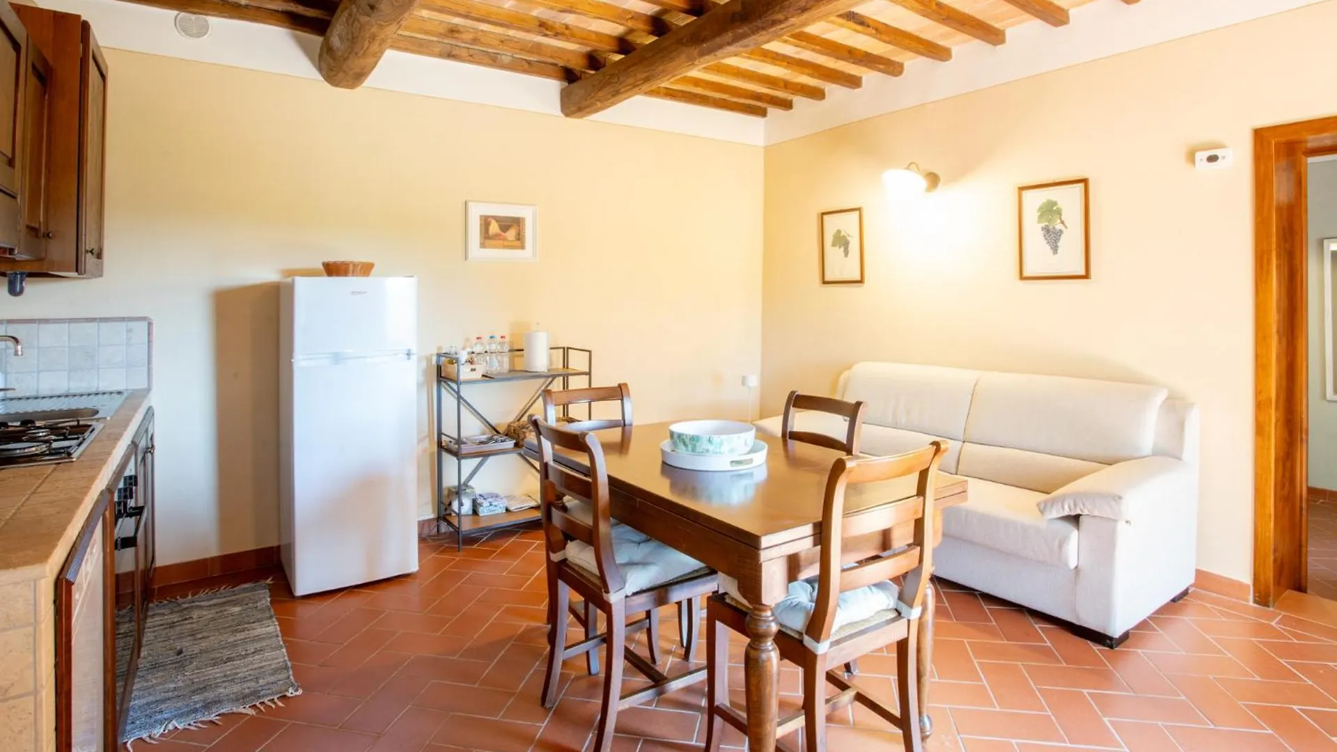Farm stay Agriturismo Castello Di Montauto San Gimignano